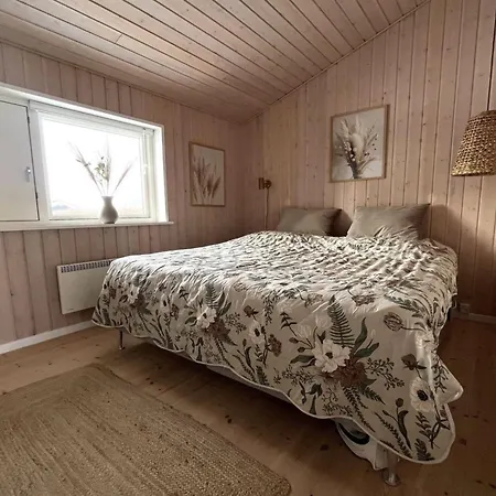 Bosse - 200m To The Fjord By Interhome Feriehus